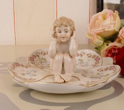 PRUNKSCHALE MIT AMOR OAP182