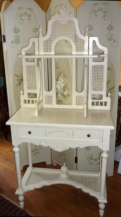 GIGANTISCHES SIDEBOARD VIC40